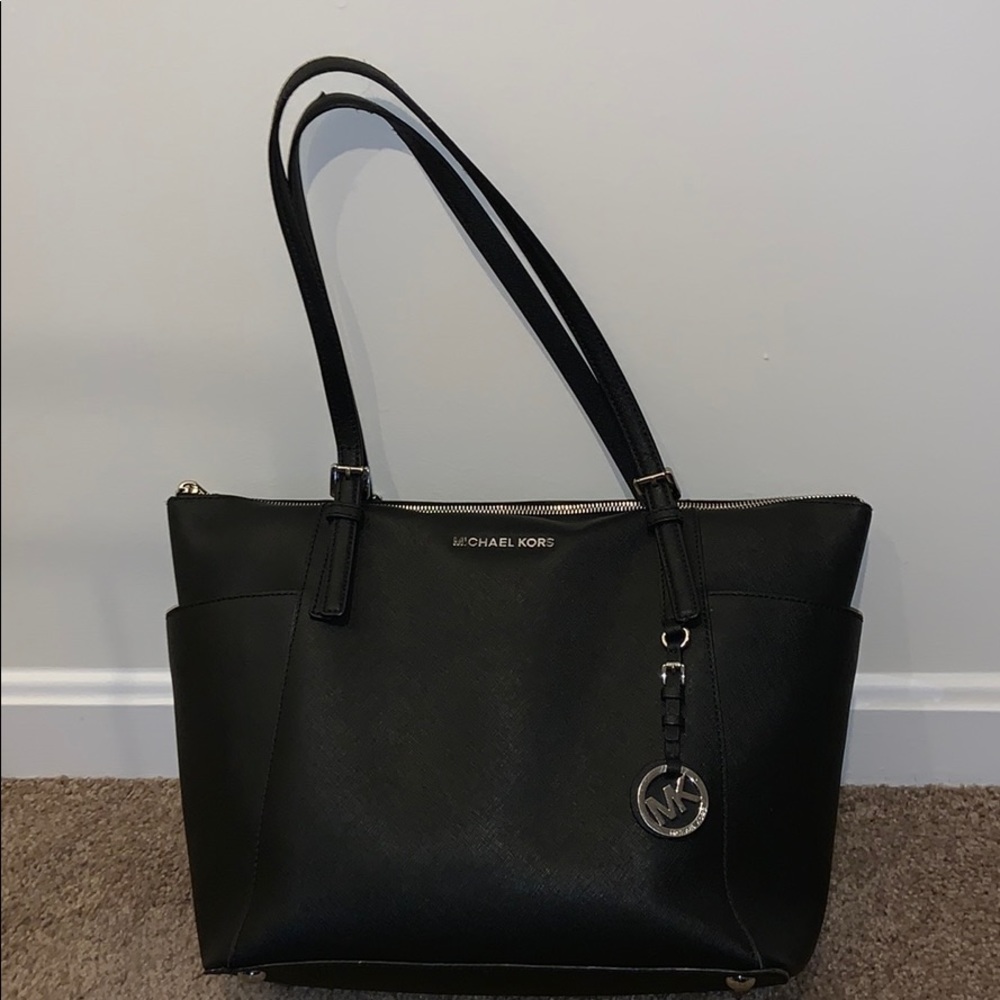 Michael Kors Jet Set East/West Tote🖤